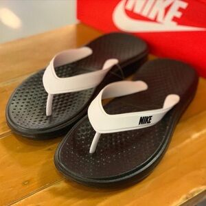 Nike Solay Thong Men’s Flip Flop Size 13